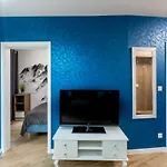 Apartamenty Bluesky - Centrum Karpacza, Blisko Pkp I Sklepow, Balkon, Automatyczny Check-In, Spokojna Zielona Okolica * Карпач