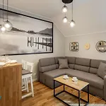 Apartamenty Bluesky - Centrum Karpacza, Blisko Pkp I Sklepow, Balkon, Automatyczny Check-In, Spokojna Zielona Okolica Апартаменты Карпач