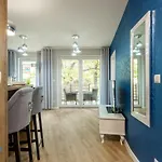 Апартаменты Apartamenty Bluesky - Centrum Karpacza, Blisko Pkp I Sklepow, Balkon, Automatyczny Check-In, Spokojna Zielona Okolica Карпач