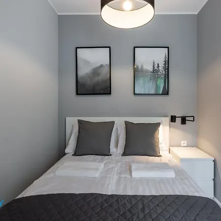 Bluesky - Nad łomnicą 2b - Blisko Dworca Pkp, Centrum Karpacza I Sklepów, W Zielonej Okolicy Apartamento