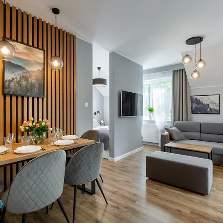 Bluesky - Nad łomnicą 2b - Blisko Dworca Pkp, Centrum Karpacza I Sklepów, W Zielonej Okolicy Apartamento *