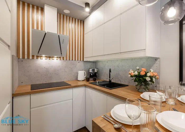 Apartment Bluesky: Tranquil Center Retreat *